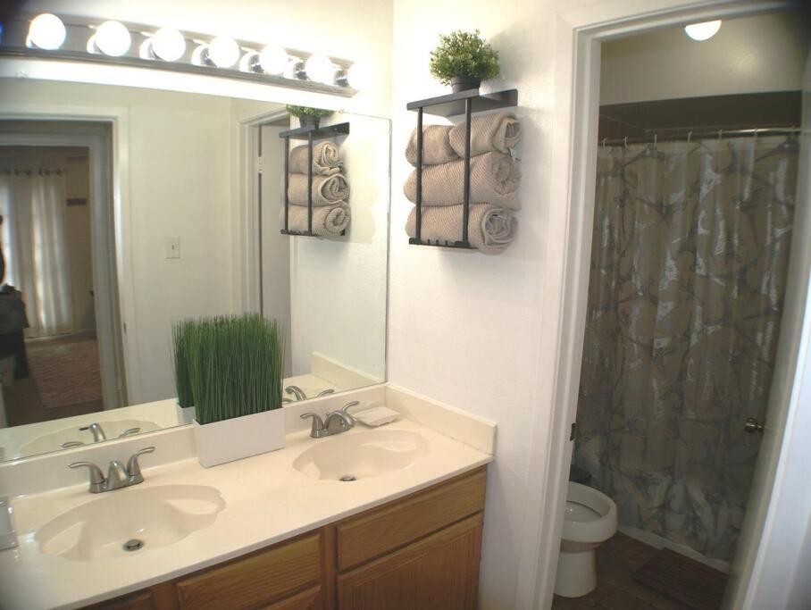 Sombras #905 Stylish With Pool, Close Ne Hosp, Sh, Randall Afb