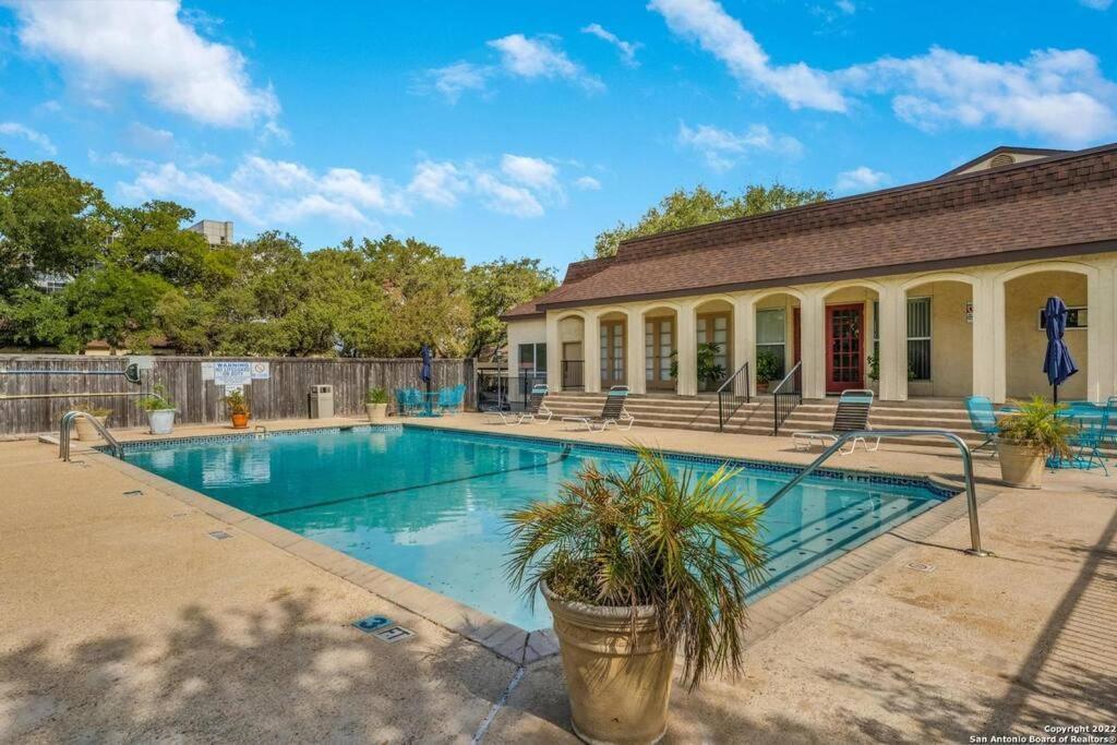 Sombras #905 Stylish With Pool, Close Ne Hosp, Sh, Randall Afb Apartment
